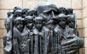 ΓΙΑΝΟΥΣ ΚΟΡΤΣΑΚ ΜΝΗΜΕΙΟ ΙΕΡΟΥΣΑΛΗΜ