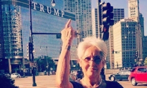 ΤΖΟΑΝ ΜΠΑΕΖ ΤΡΑΓΟΥΔΙ ΚΟΙΝΩΝΙΚΗ ΑΛΛΑΓΗ