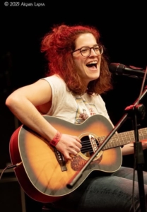 ELIANA ONE WOMAN BAND